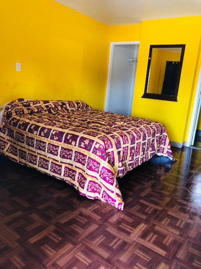 Commodore Motel Oakland Luaran gambar